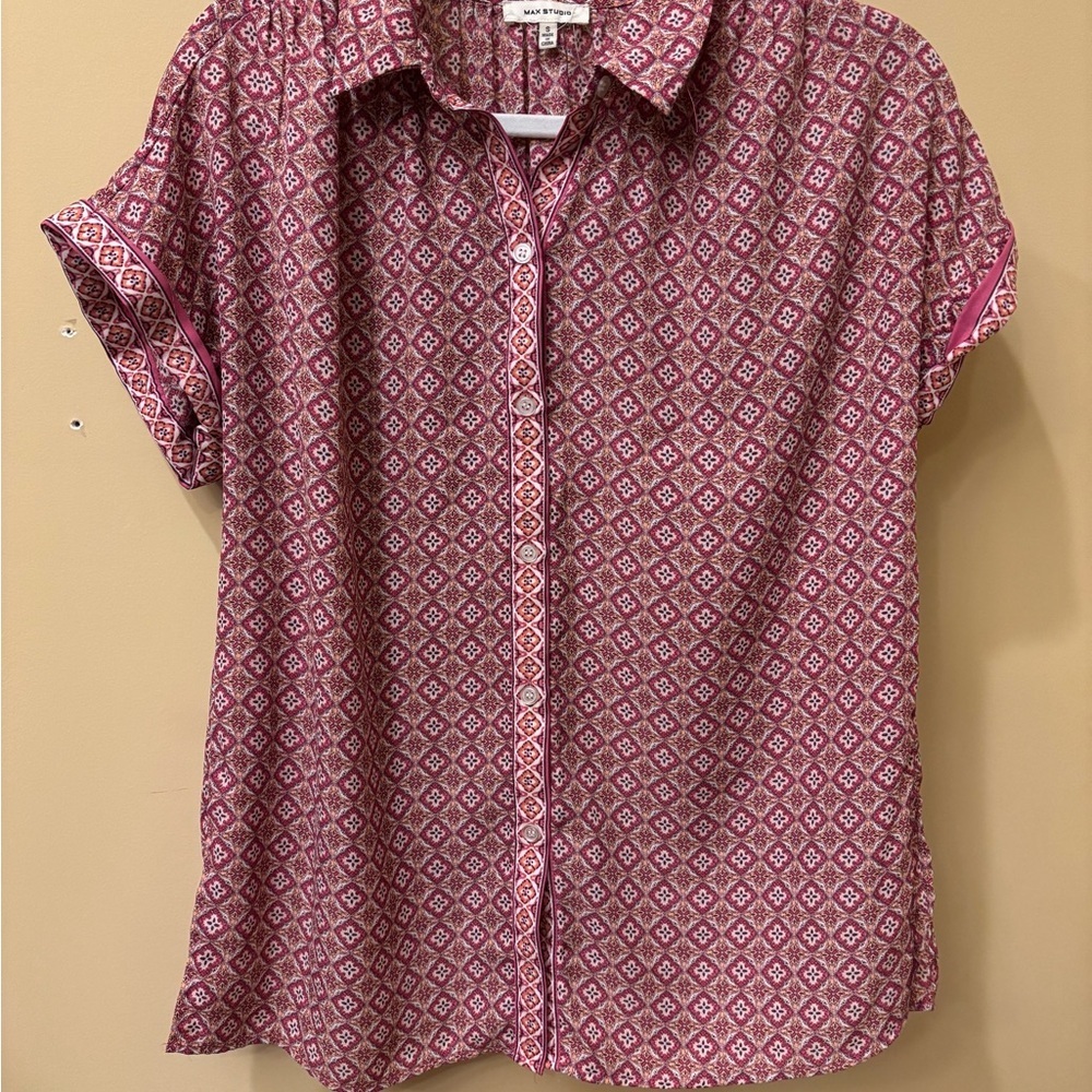 Max Studio Pink Patterned Short-Sleeve Button Down Shirt Size S - Picture 2 of 6